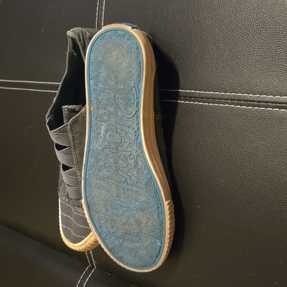 Blowfish Canvas Slipons - Picture 4 of 4